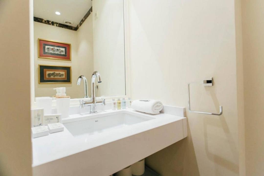 Апартаменти New With Height- 2Bd 1Bth- Pajaritos Севілья Екстер'єр фото