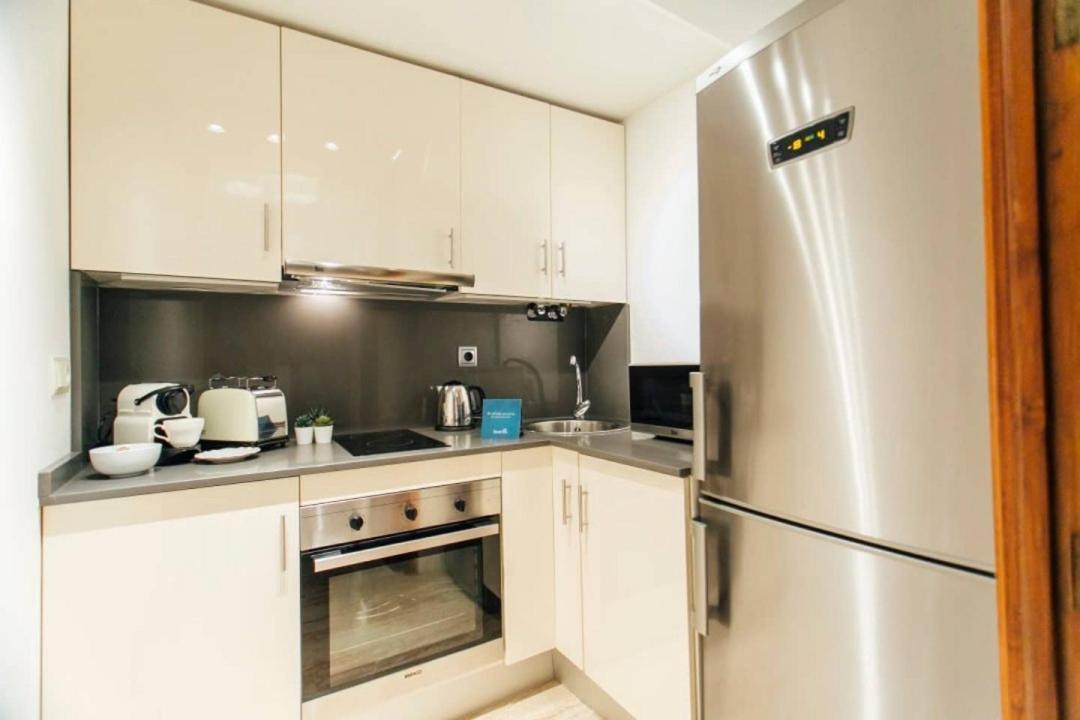 Апартаменти New With Height- 2Bd 1Bth- Pajaritos Севілья Екстер'єр фото